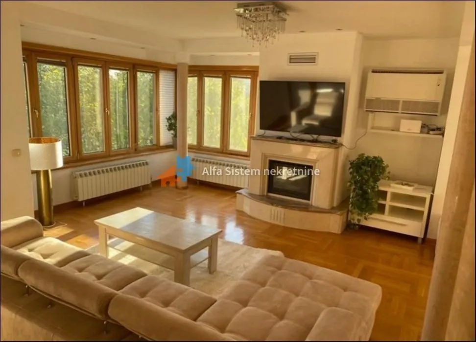 Rent, four bedroom apartment, 250m², Savski Venac, Beograd