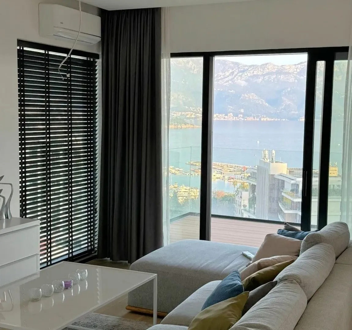 Prodaja, trosoban stan, 125m², Centar, Budva