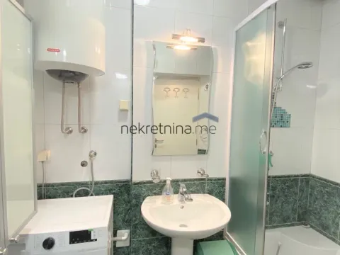 Izdavanje, dvosoban stan, 90m², Centar, Podgorica - image 8