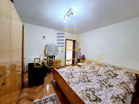 Prodaja, kuća, 202m², Surčin, Beograd - image 11