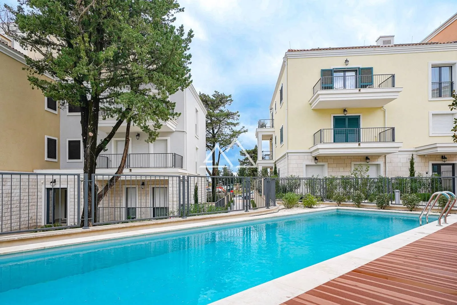 Prodaja, jednosoban stan, 65m², Luštica Bay, Tivat