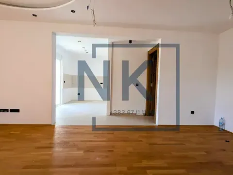 Prodaja, trosoban stan, 112m², Stari Aerodrom, Podgorica - image 7