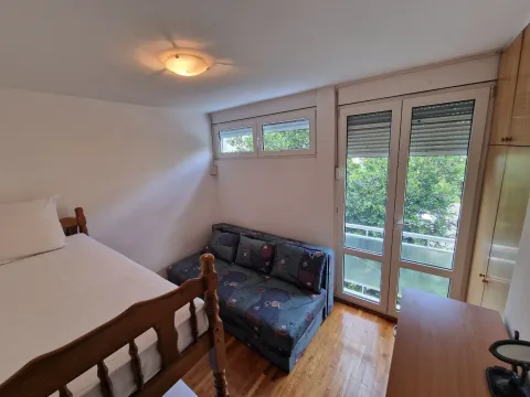 Izdavanje, jednosoban stan, 40m², Budva, Crna Gora - image 12