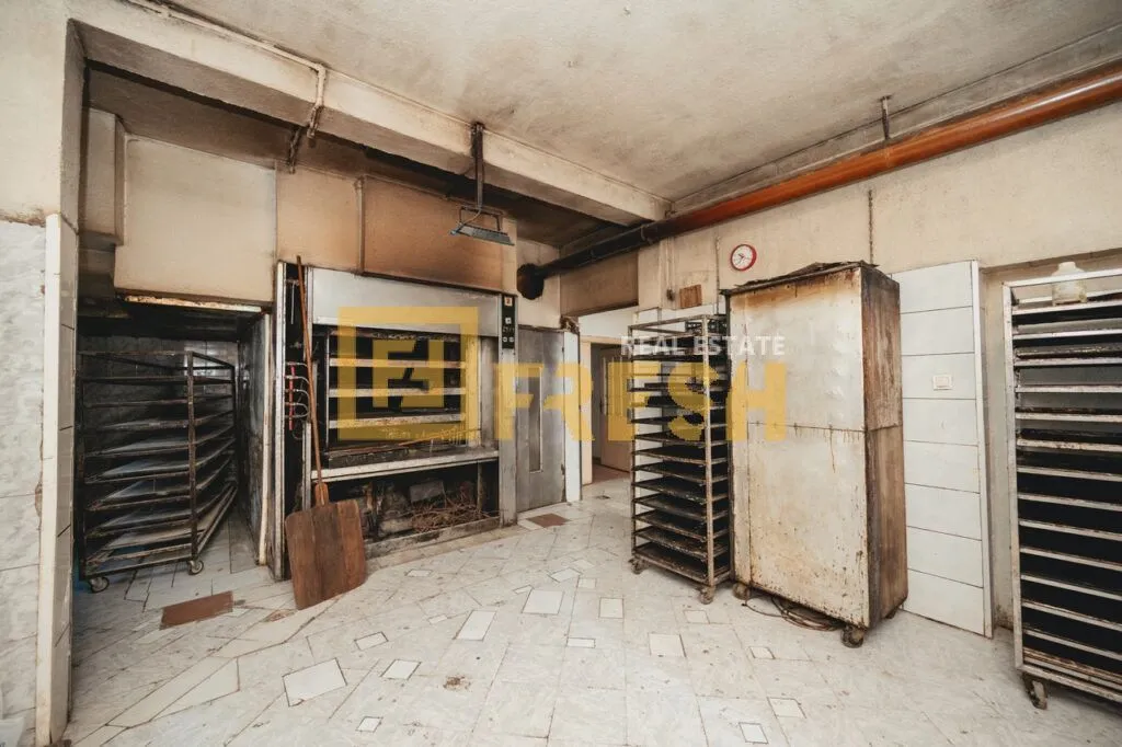 Rent, office space, 370m², Stari Aerodrom, Podgorica