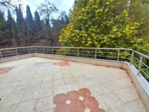 Rent, house, 500m², Gorica C, Podgorica - image 24