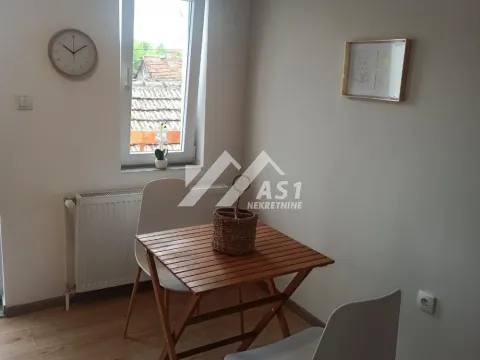 Izdavanje, trosoban stan, 70m², Salajka, Novi Sad Sve Podlokacije - image 4