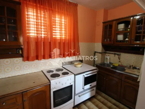 Izdavanje, kuća, 125m², Bar, Crna Gora - image 9