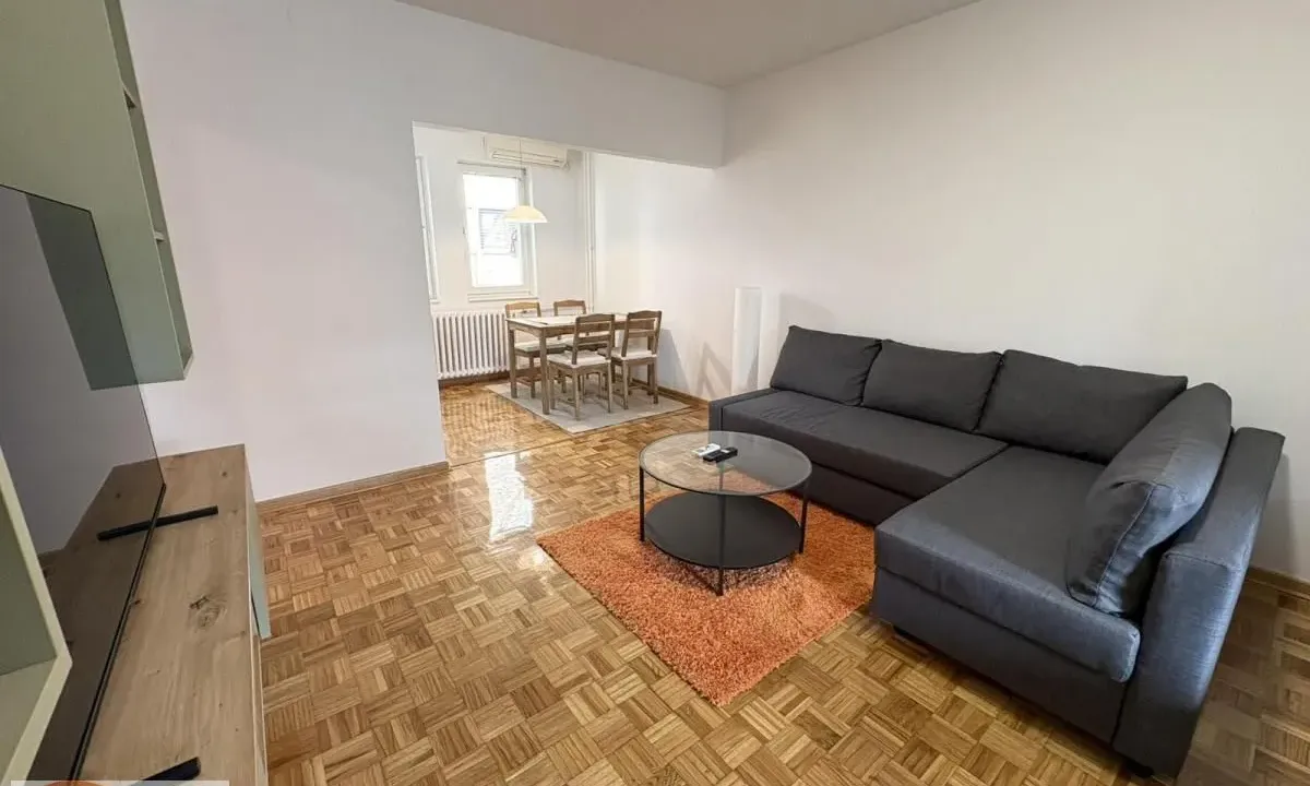 Izdavanje, jednosoban stan, 45m², Cvetkova Pijaca, Zvezdara Sve Podlokacije