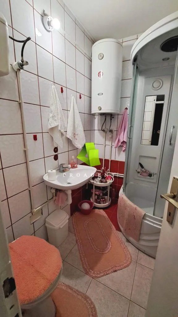 Prodaja, dvosoban stan, 67m², Palilula, Niš