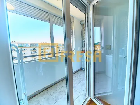 Prodaja, trosoban stan, 78m², Stari Aerodrom, Podgorica - image 16