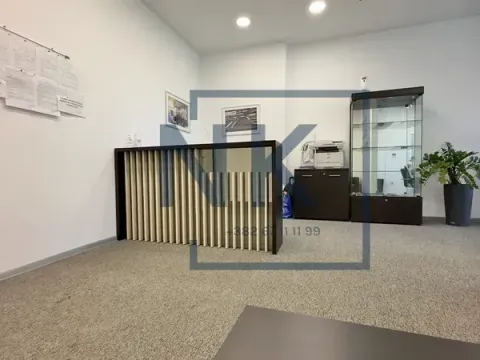 Izdavanje, poslovni prostor, 106m², Centar, Podgorica - image 10