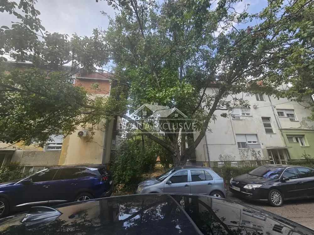 Prodaja, dvosoban stan, 63m², Zemun Kalvarija, Zemun Sve Podlokacije