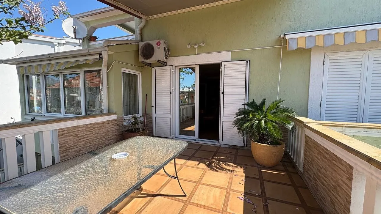 Rent, four bedroom apartment, 160m², Tivat, Crna Gora