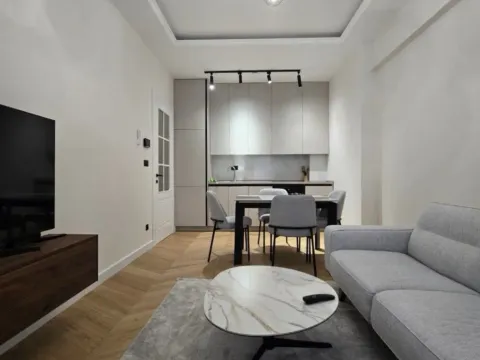 Izdavanje, dvosoban stan, 60m², Gorica C, Podgorica - image 8