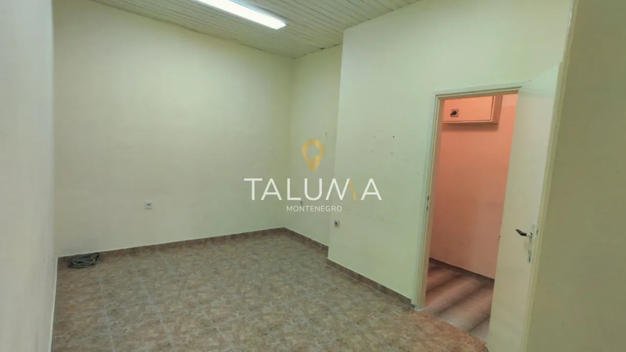 Sale, office space, 36m², Baston, Podgorica