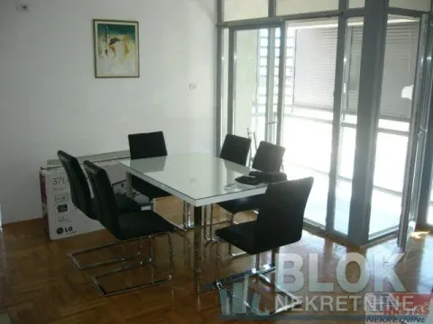 Rent, three bedroom apartment, 85m², Podgorica, Crna Gora - image 11