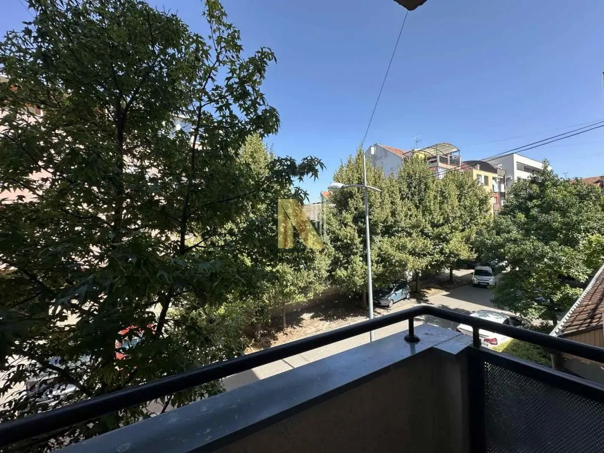 Izdavanje, jednosoban stan, 29m², Socijalno, Novi Sad Sve Podlokacije