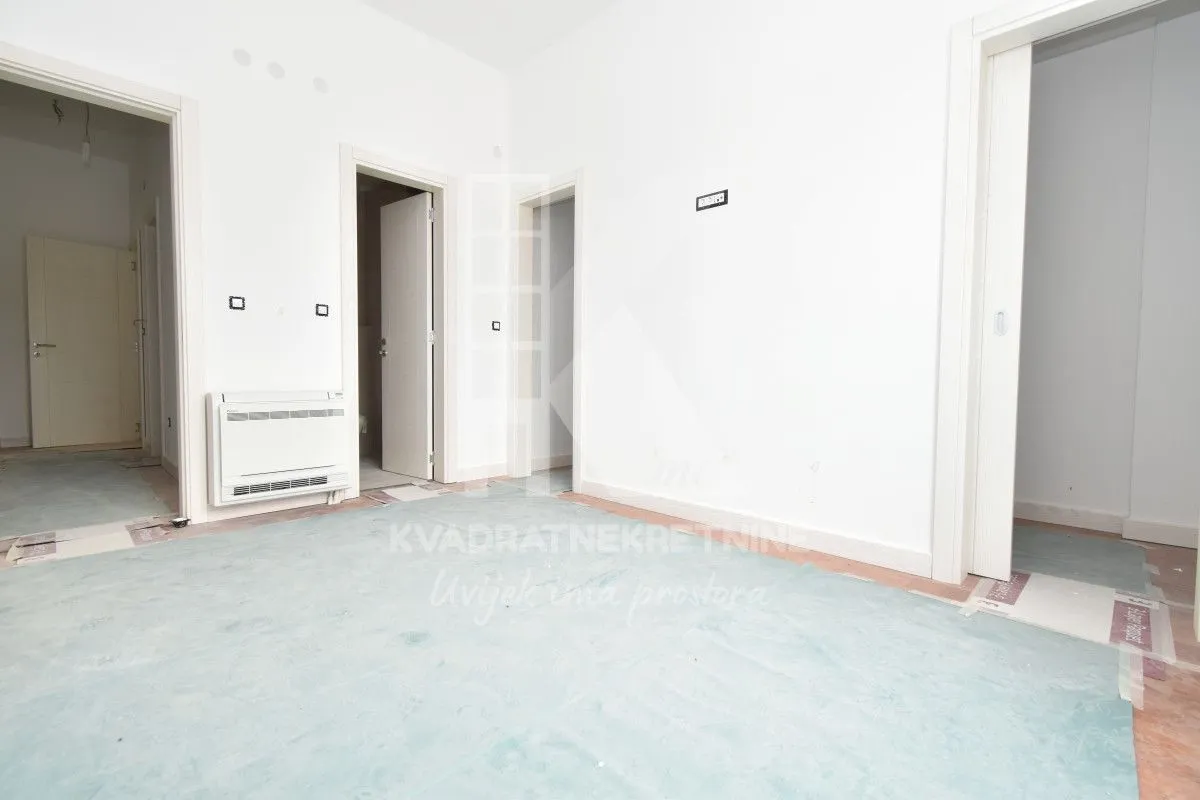 Prodaja, trosoban stan, 132m², Gornja Gorica, Podgorica