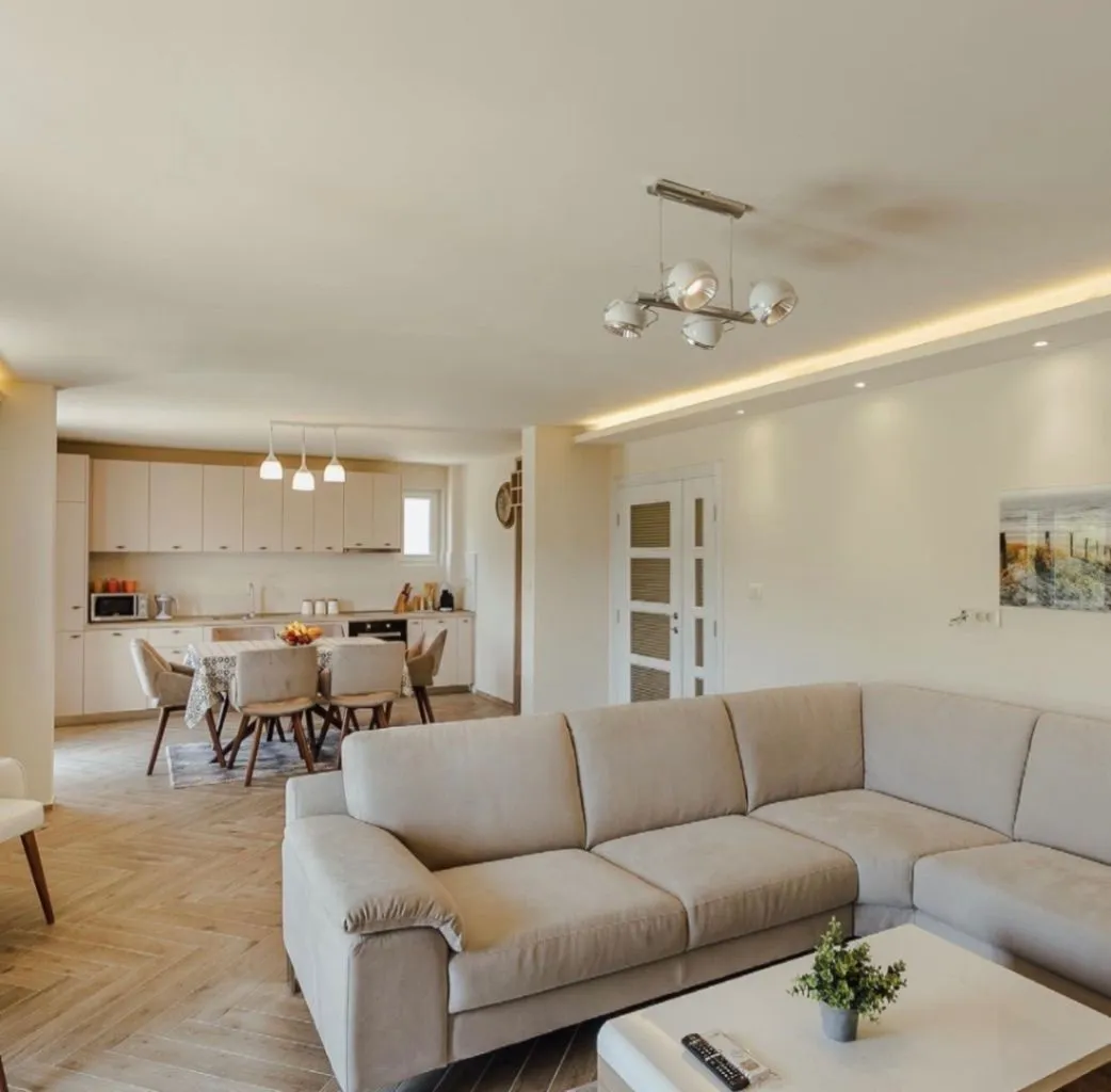 Prodaja, kuća, 380m², Bijela, Herceg Novi