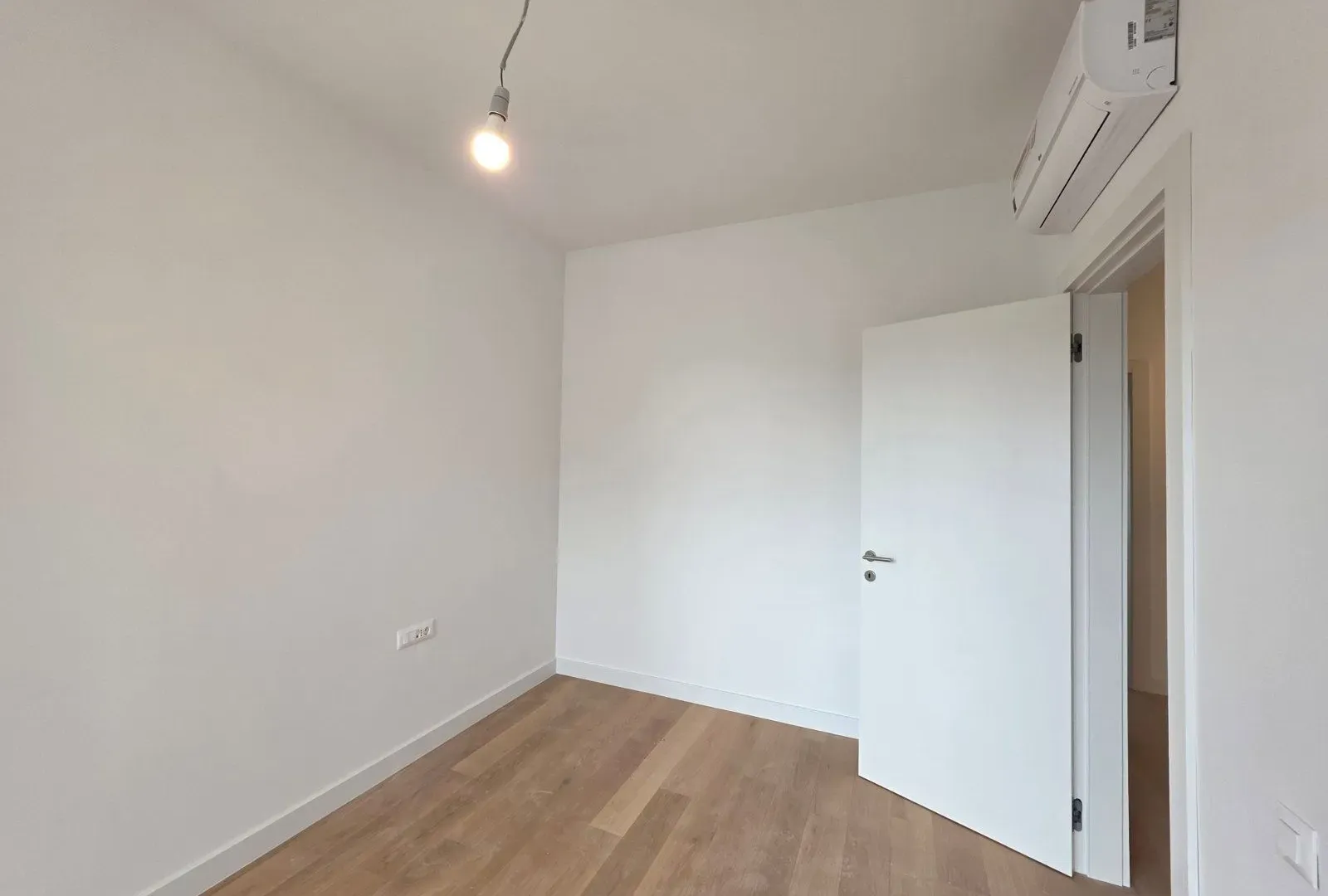 Sale, two bedroom apartment, 69m², Bečići, Budva