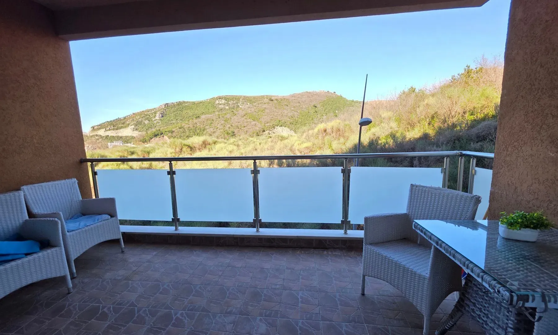Sale, two bedroom apartment, 68m², Bečići, Budva