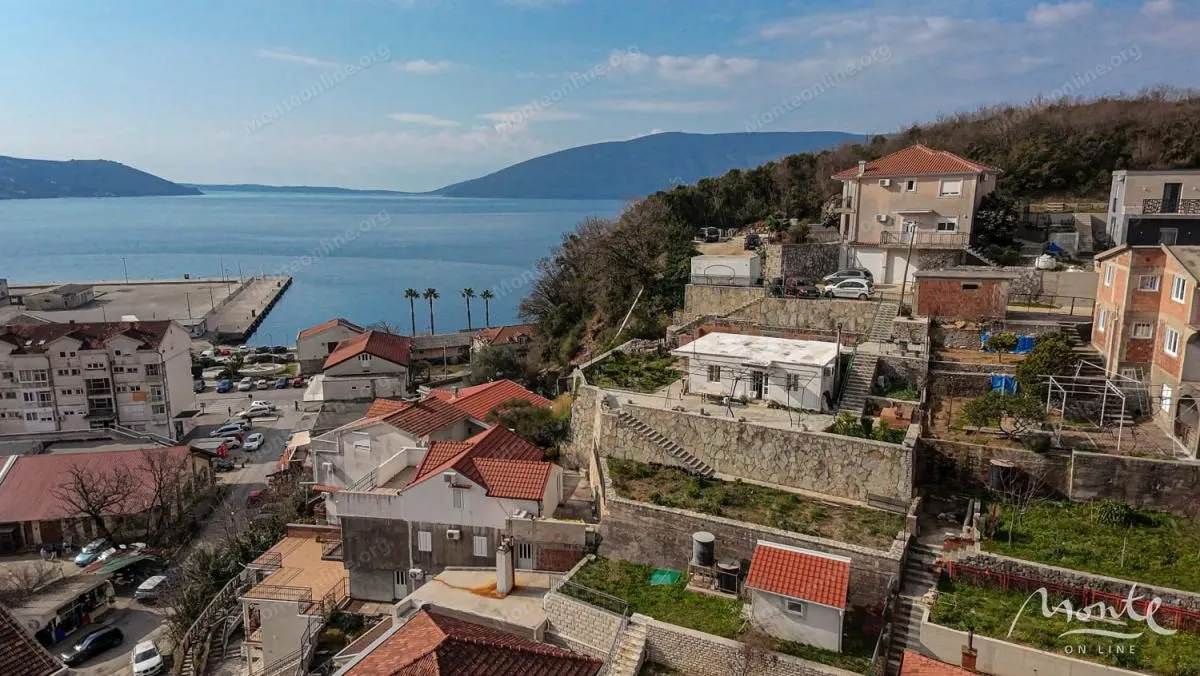 Prodaja, kuća, 64m², Zelenika, Herceg Novi