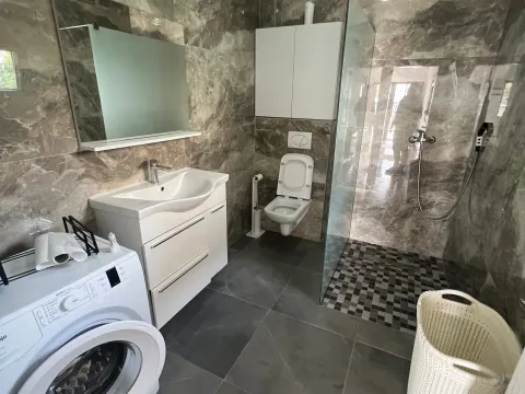 Rent, house, 220m², Polje, Bar - image 12