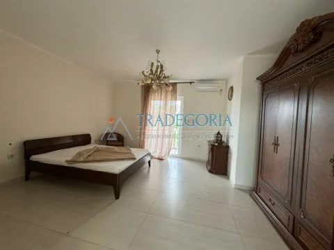 Prodaja, kuća, 307m², Bar, Crna Gora - image 24