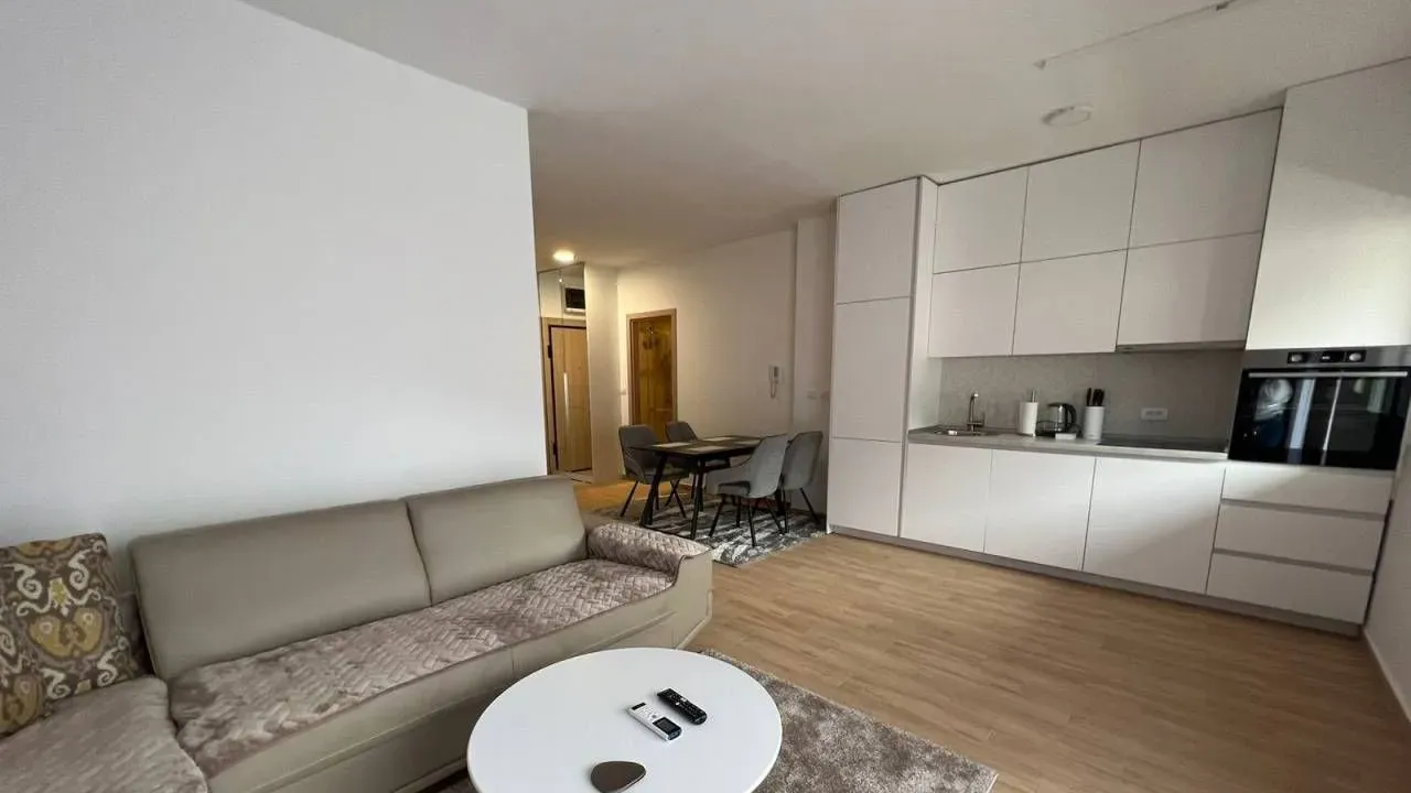 Rent, two bedroom apartment, 80m², Budva, Crna Gora