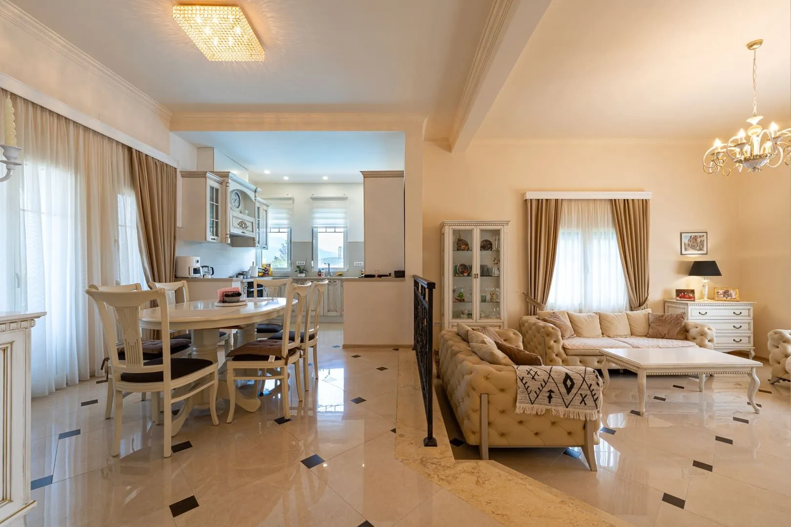 Prodaja, kuća, 277m², Radovići, Tivat