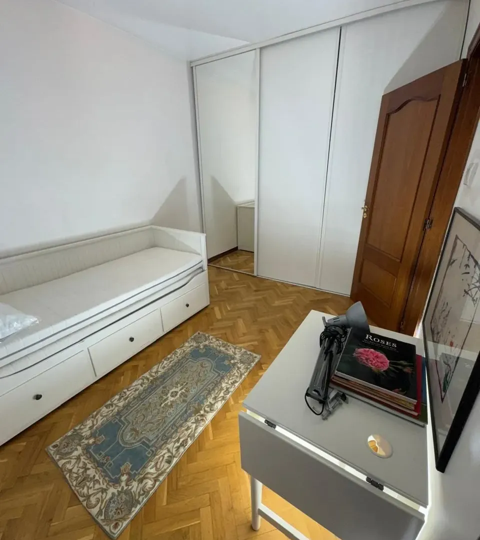 Rent, apartment, 142m², Vezirov Most, Podgorica