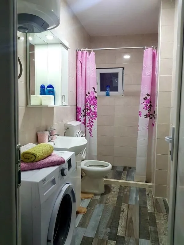 Izdavanje, jednosoban stan, 40m², Bar, Crna Gora