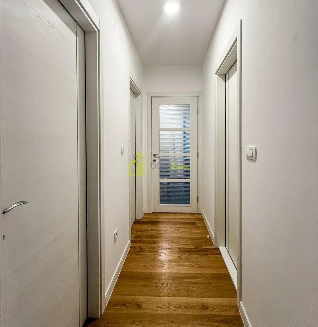 Rent, three bedroom apartment, 93m², Central Point, Podgorica