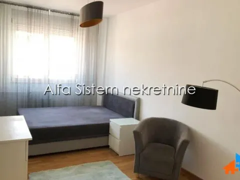 Izdavanje, trosoban stan, 88m², Vračar Sve Podlokacije, Beograd - image 6