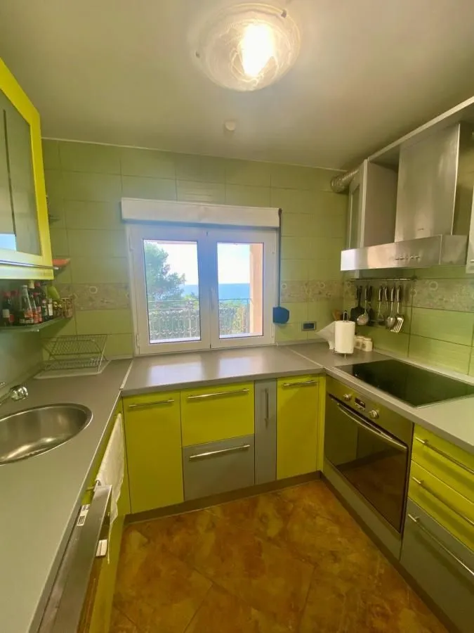 Sale, house, 406m², Bar, Crna Gora