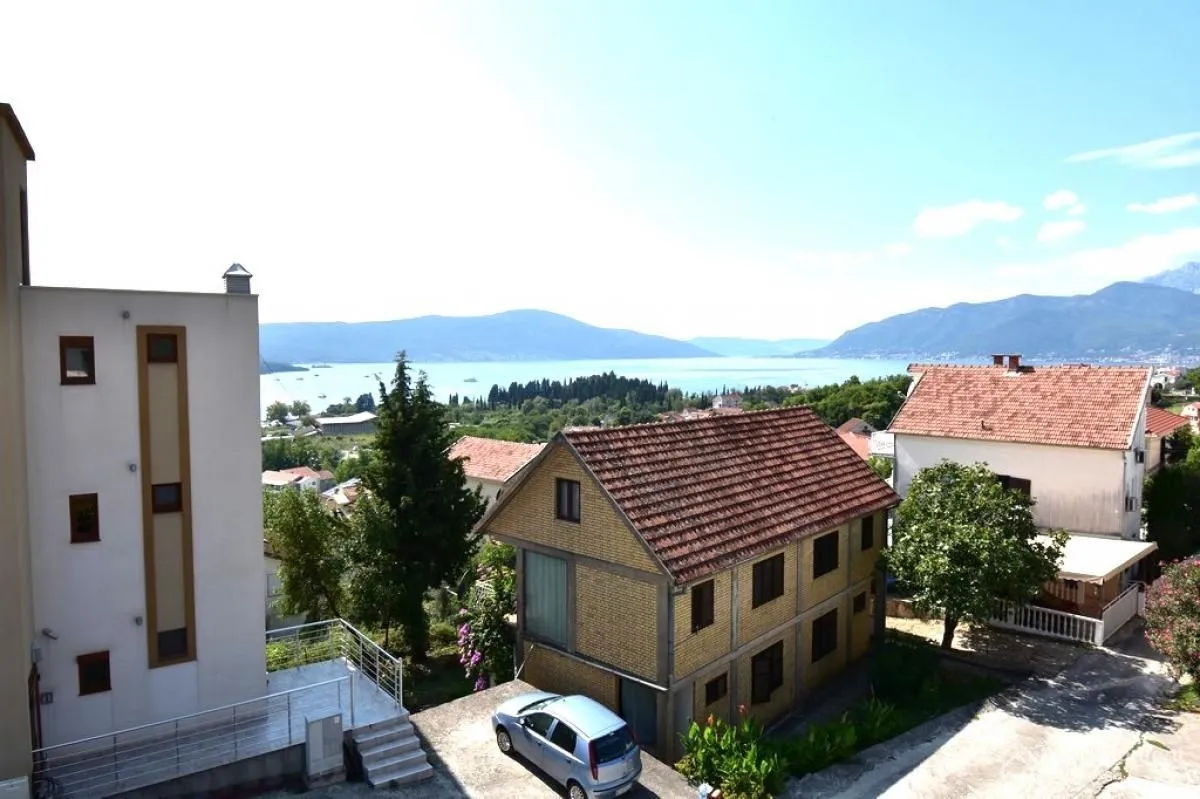 Sale, house, 136m², Tivat, Crna Gora