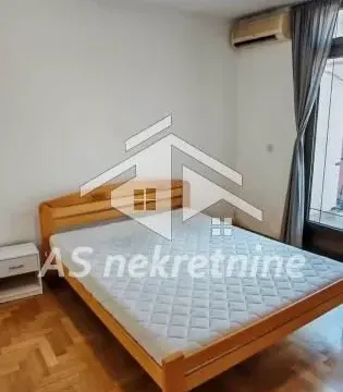 Izdavanje, kuća, 500m², Profesorska Kolonija, Palilula Sve Podlokacije - image 11