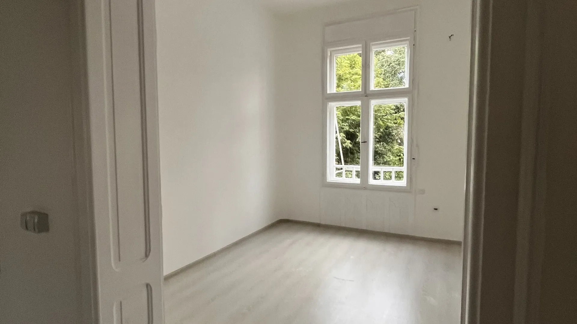 Izdavanje, poslovni prostor, 100m², Centar, Leskovac