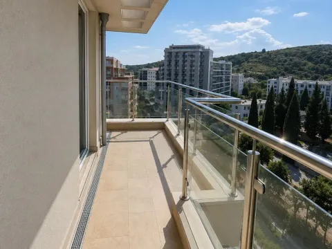 Rent, three bedroom apartment, 91m², Zagorič, Podgorica - image 12