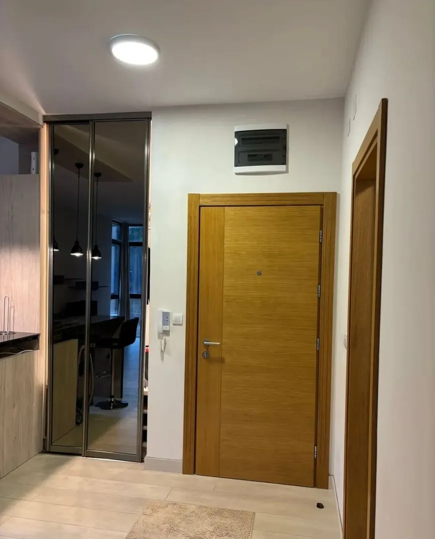 Izdavanje, jednosoban stan, 50m², Kava, Tivat