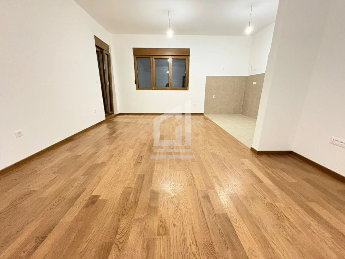 Rent, three bedroom apartment, 82m², Vezirov Most, Podgorica
