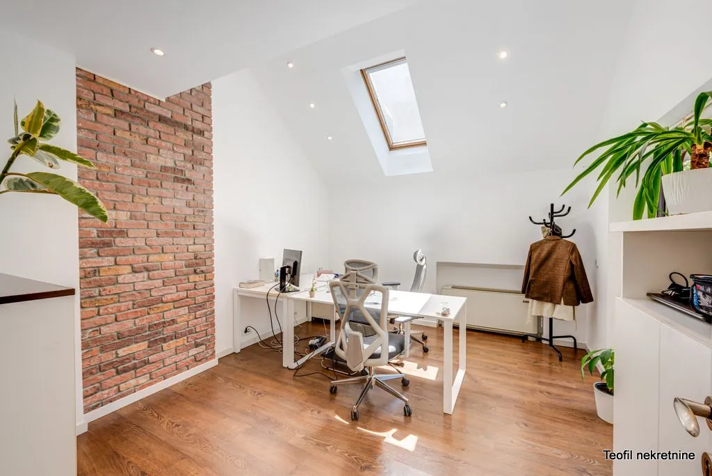 Rent, office space, 230m², Stari Grad, Beograd