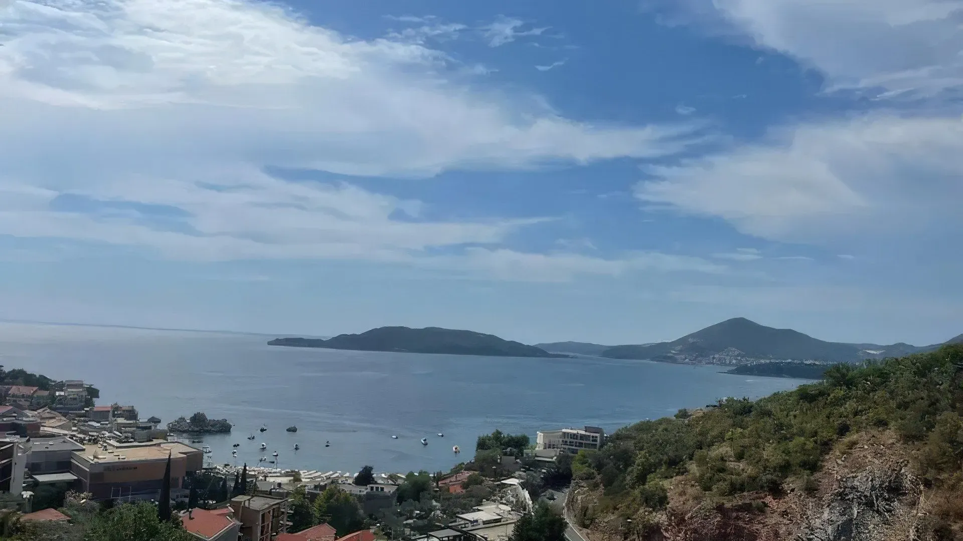 Rent, three bedroom apartment, 150m², Pržno, Budva