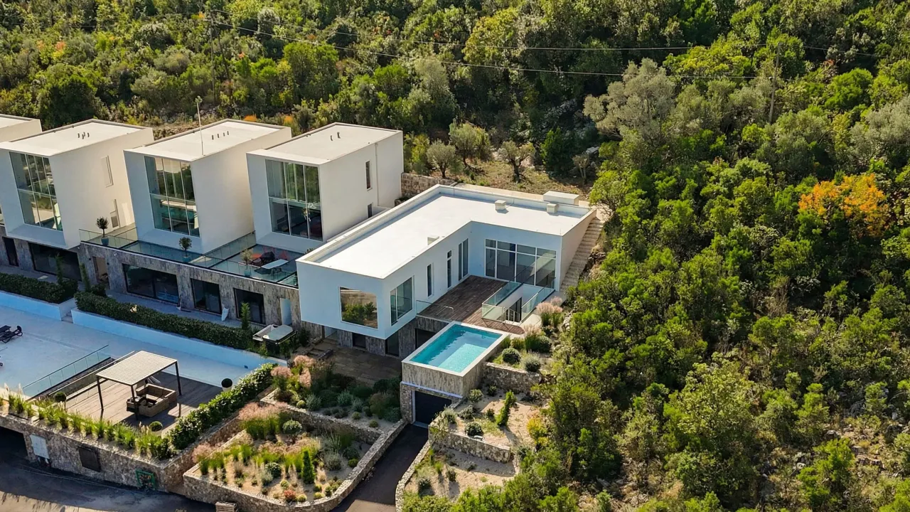 Prodaja, kuća, 350m², Krašići, Tivat