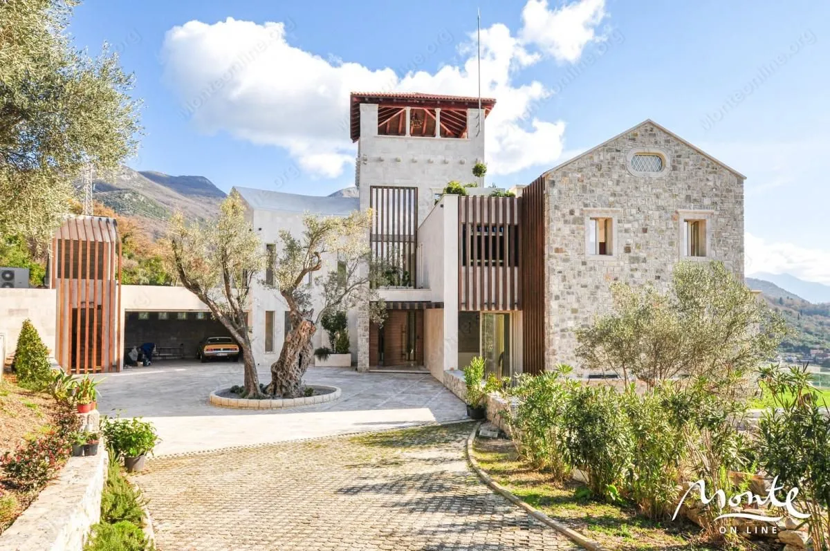 Prodaja, kuća, 791m², Donja Lastva, Tivat