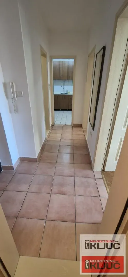 Izdavanje, dvosoban stan, 56m², Bulevar Oslobodjenja, Novi Sad Sve Podlokacije