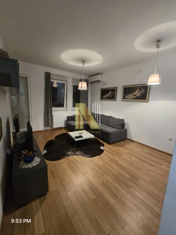 Prodaja, jednosoban stan, 38m², Rotkvarija, Novi Sad Sve Podlokacije