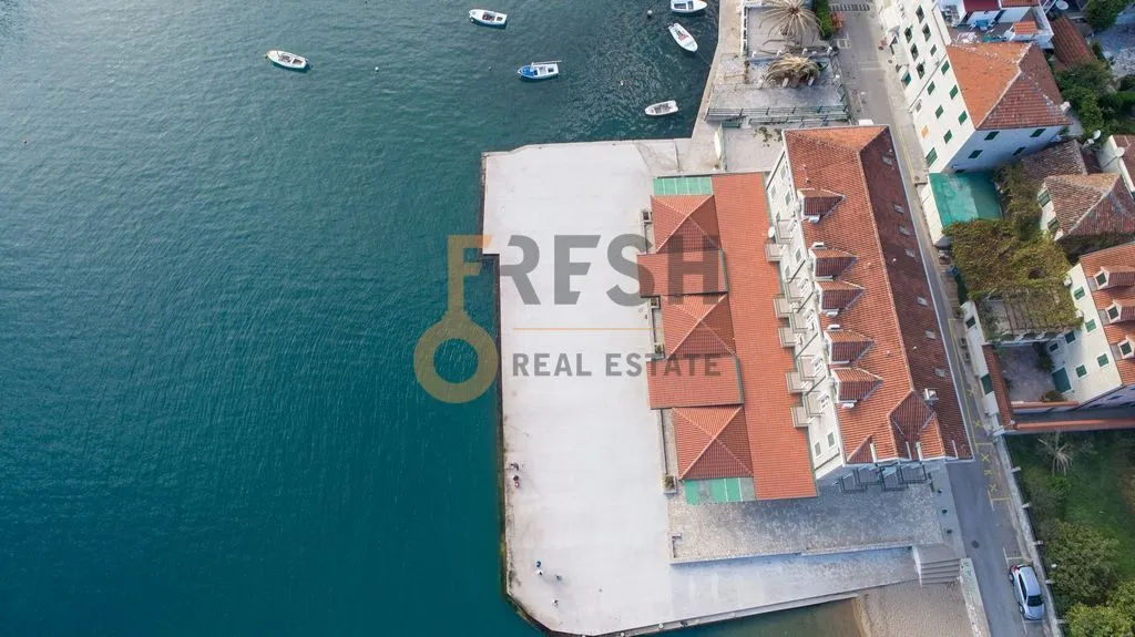 Sale, office space, 800m², Herceg Novi, Crna Gora