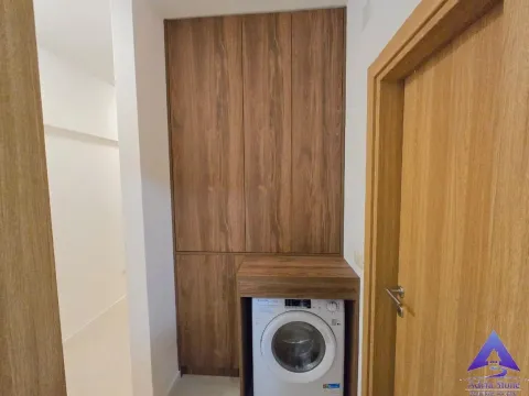 Izdavanje, trosoban stan, 85m², Rozino, Budva - image 11