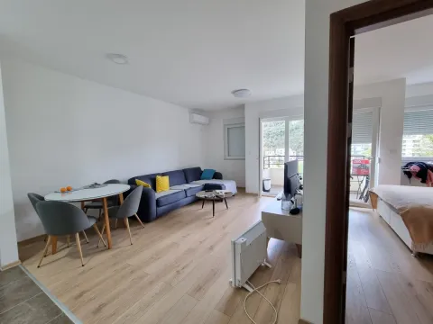 Izdavanje, jednosoban stan, 50m², Budva, Crna Gora - image 4